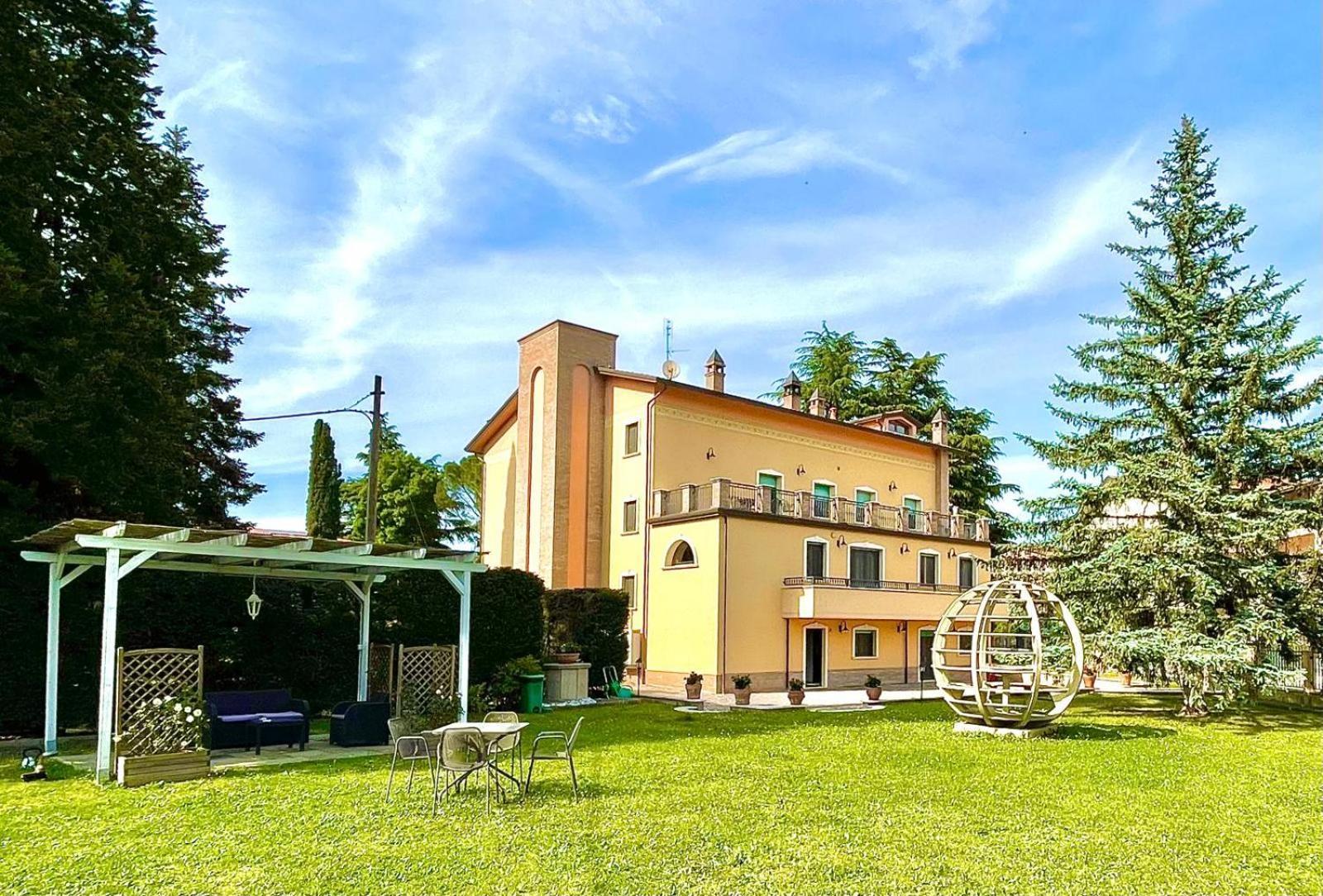 Villa Adige Luxury - M&M Holiday House Perugia Kültér fotó