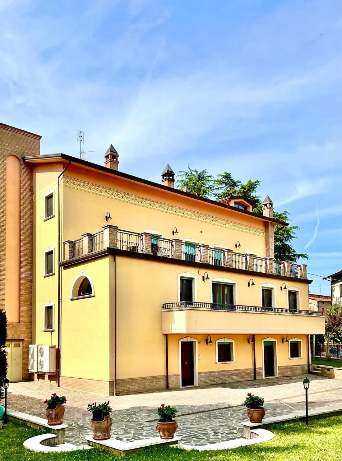 Villa Adige Luxury - M&M Holiday House Perugia Kültér fotó